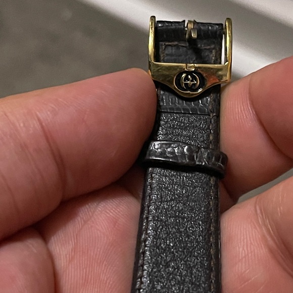 Gucci Vintage Watch - Picture 9 of 11